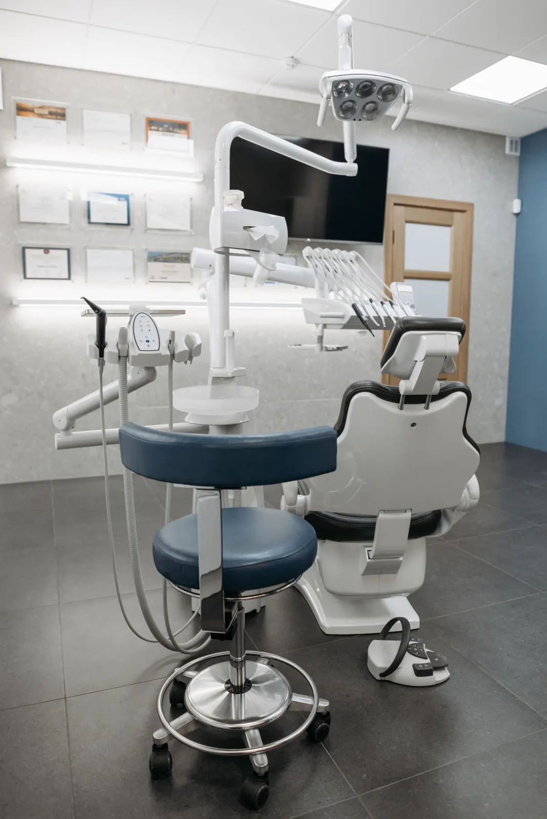 Dental treatment room